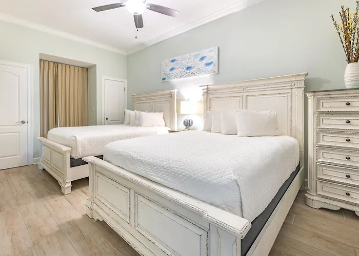 Phoenix Gulf Towers 706 Apartment